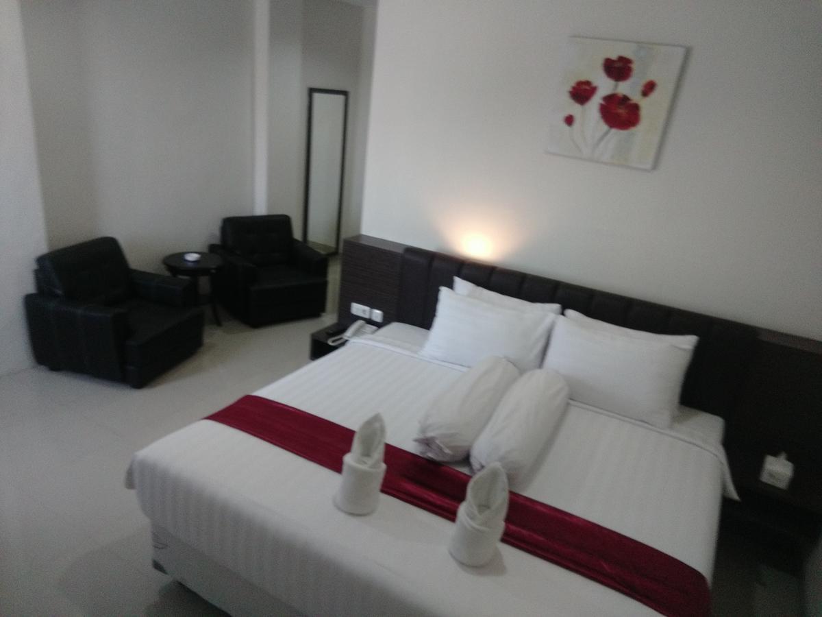 Grand Indobaru Hotel Selatpanjang Kültér fotó
