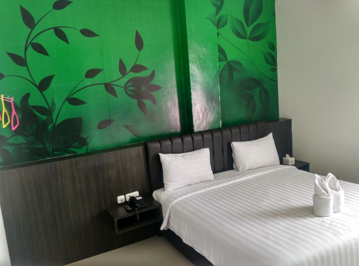 Grand Indobaru Hotel Selatpanjang Kültér fotó