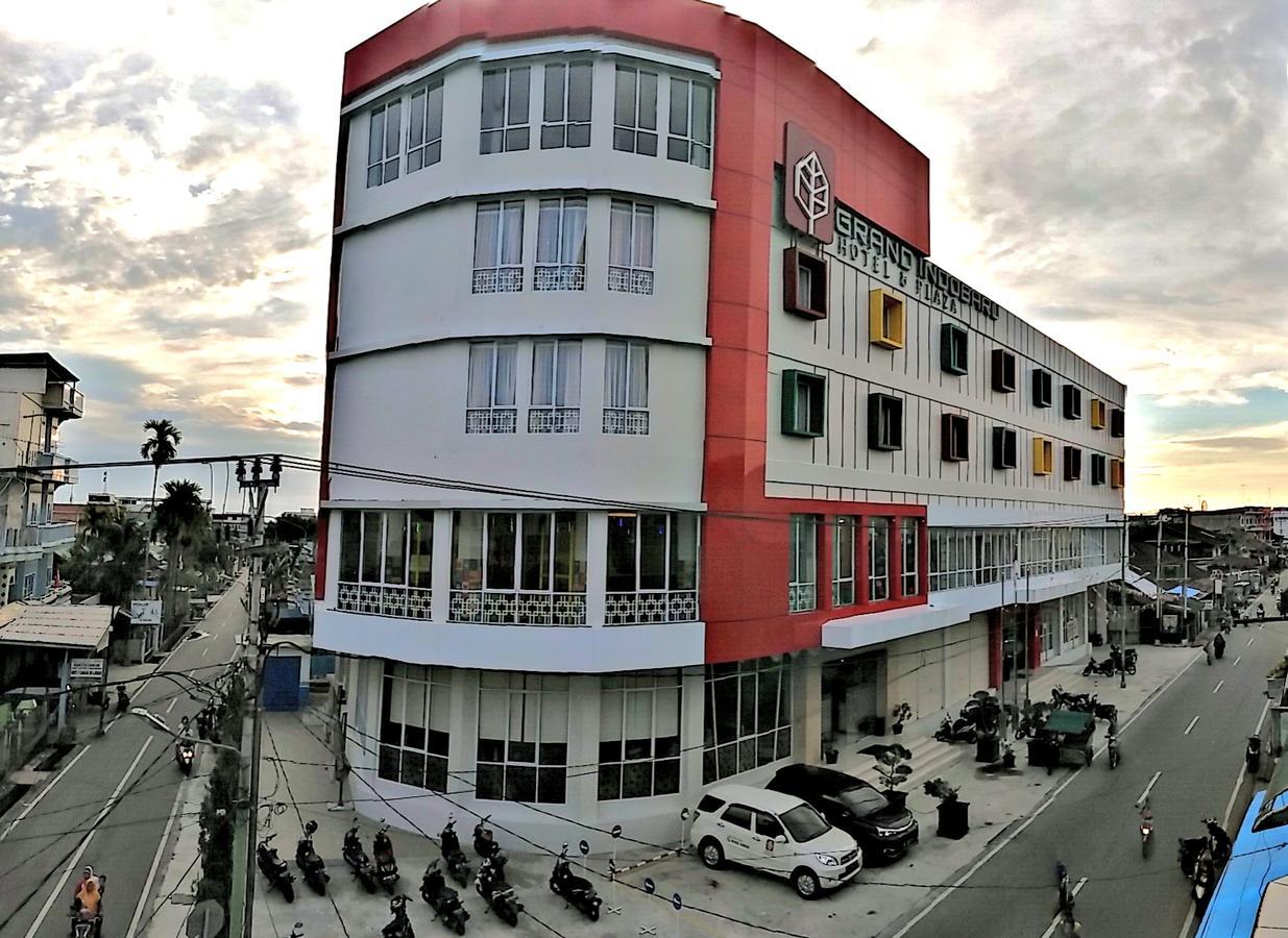 Grand Indobaru Hotel Selatpanjang Kültér fotó