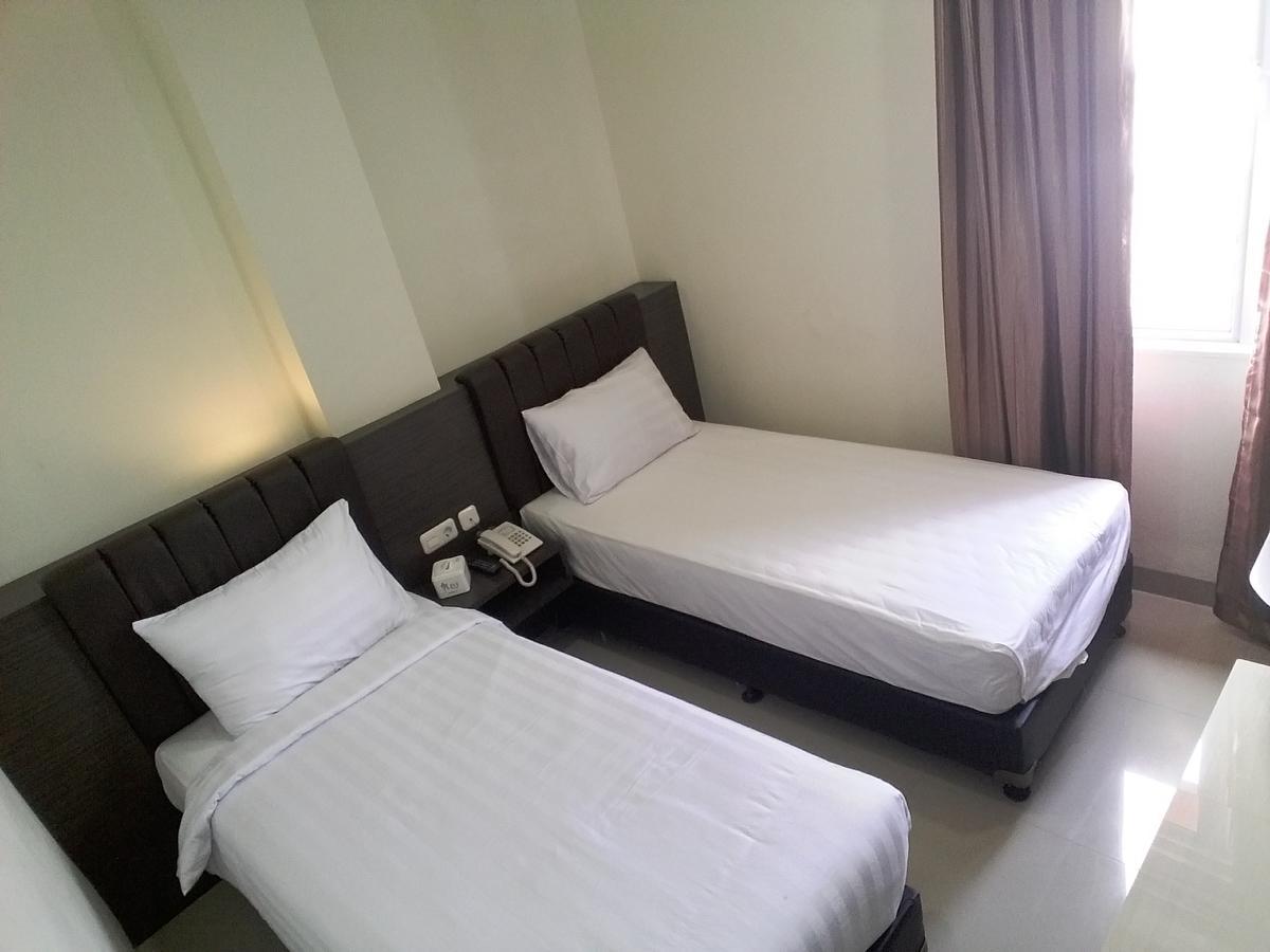 Grand Indobaru Hotel Selatpanjang Kültér fotó