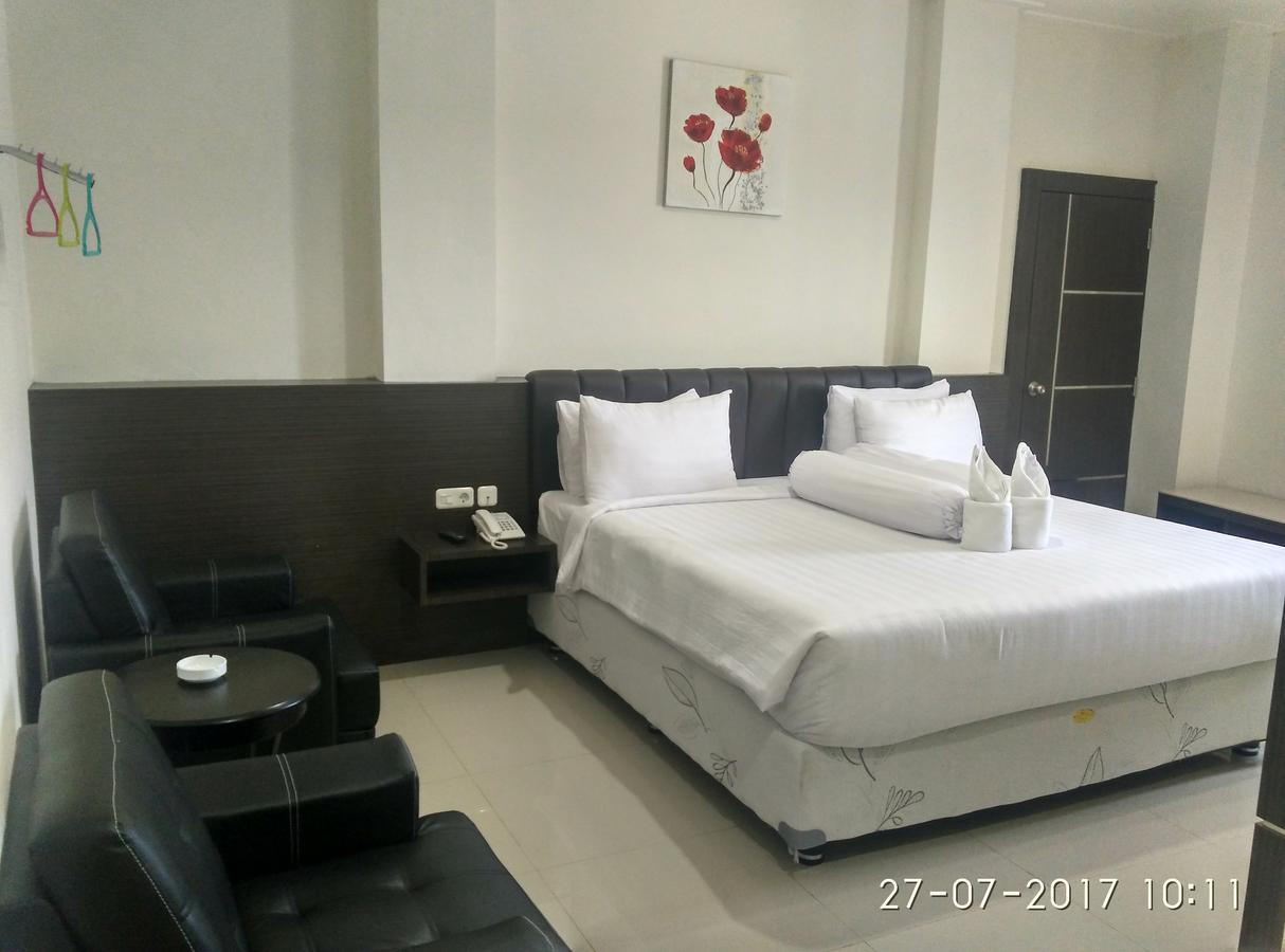 Grand Indobaru Hotel Selatpanjang Kültér fotó