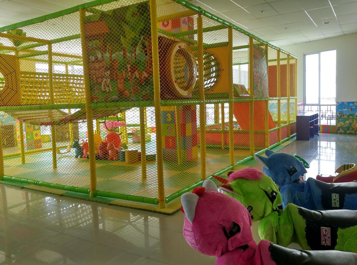 Grand Indobaru Hotel Selatpanjang Kültér fotó